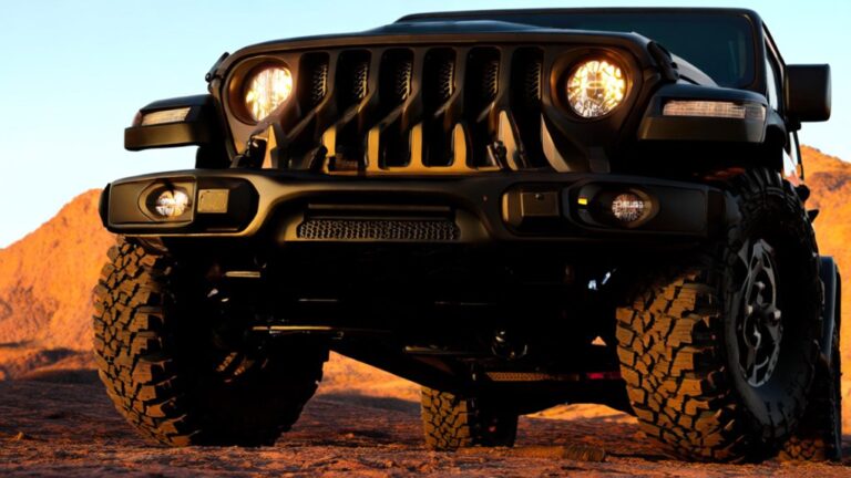 jeep wrangler s key features