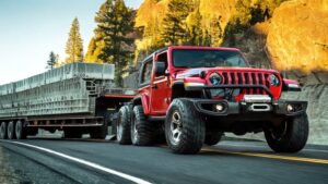 How to Tow 4000 Lbs With a Jeep Wrangler